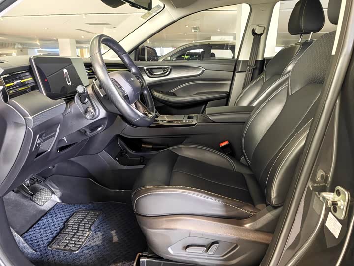 Roewe RX5 Hybrid, 2022 — фото 6 из 9