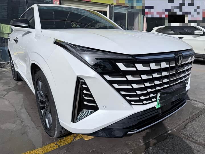Changan UNI-Z Hybrid, 2025 — фото 3 из 9
