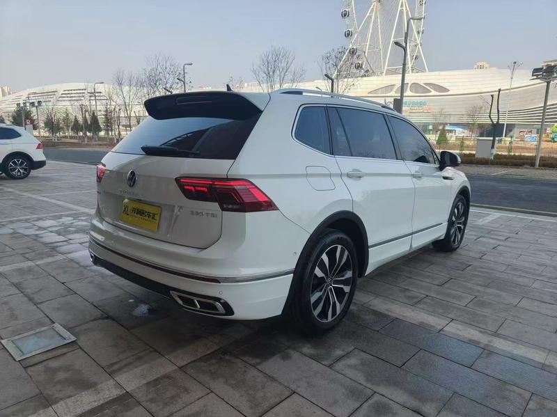 Volkswagen Tiguan L Pro, 2022 — фото 6 из 10