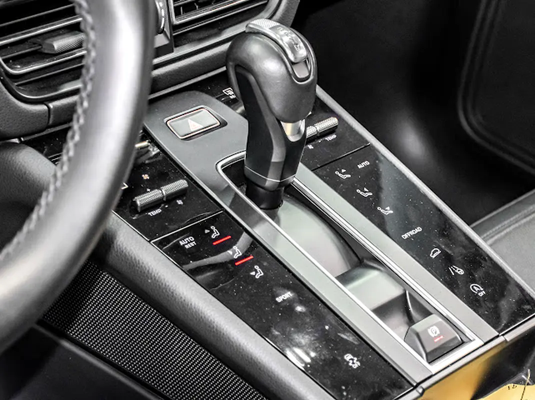 Porsche Macan, 2023 — фото 5 из 10