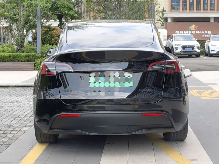 Tesla Model Y, 2023 — фото 9 из 9