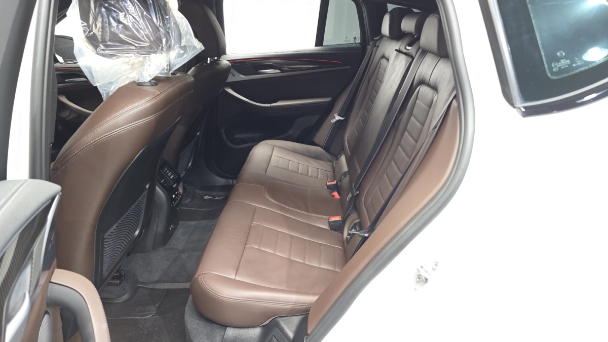 BMW X4, 2025 — фото 11 из 12