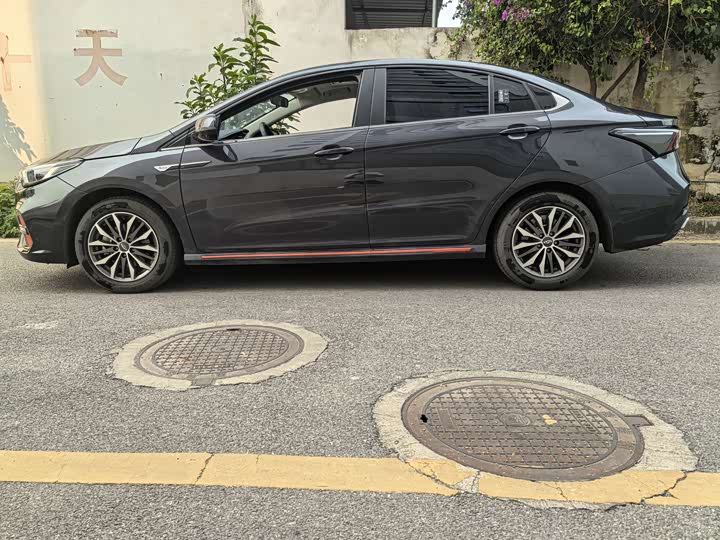 Chery Omoda S5 (Arrizo 5 Plus), 2023 — фото 4 из 9