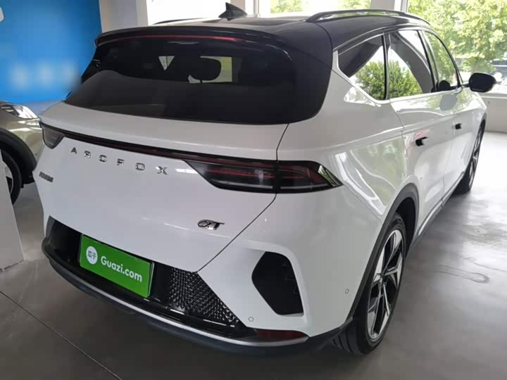 BAIC Arcfox Alpha T, 2022 — фото 7 из 9