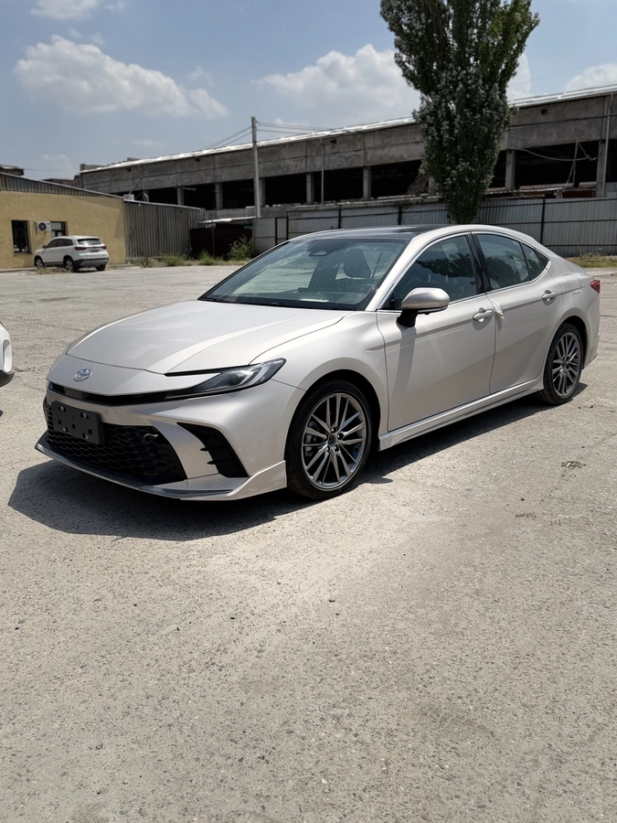 Toyota Camry, 2026