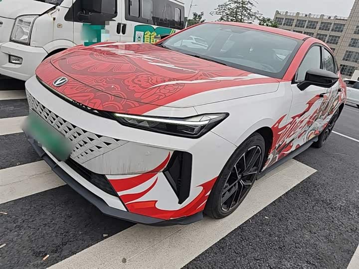 Changan UNI-V Hybrid, 2024 — купить в Самаре под ключ
