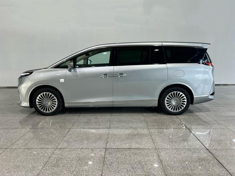 BAIC Arcfox Wendao V9, 2026 — фото 4 из 12