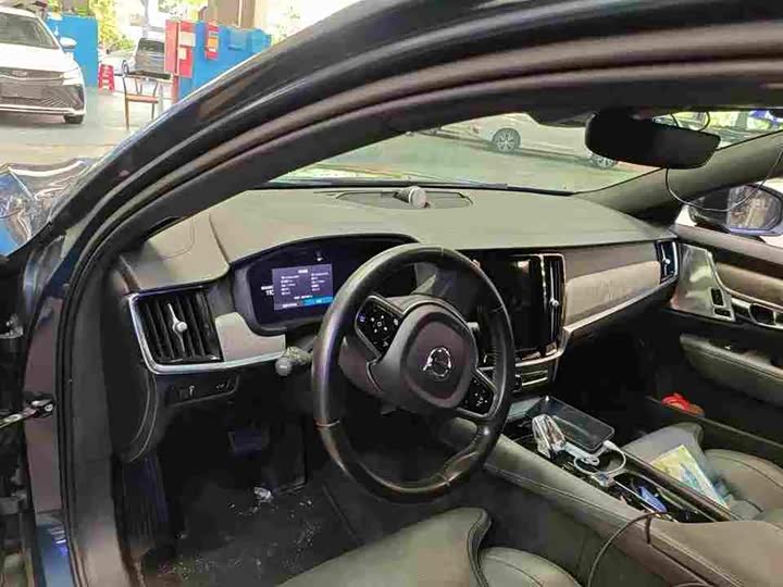 Volvo S90, 2021 — фото 7 из 9