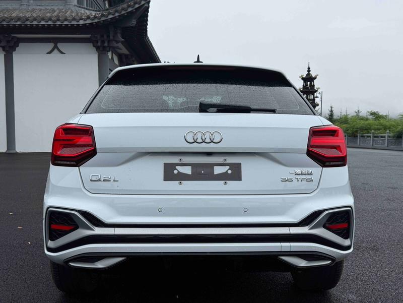 Audi Q2L, 2023 — фото 5 из 12