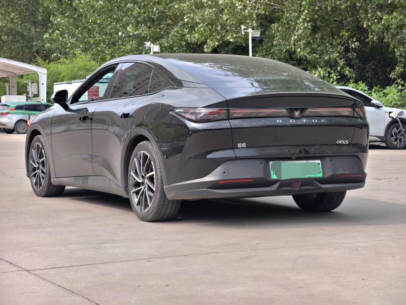 BAIC Arcfox Alpha S5, 2025 — фото 4 из 10