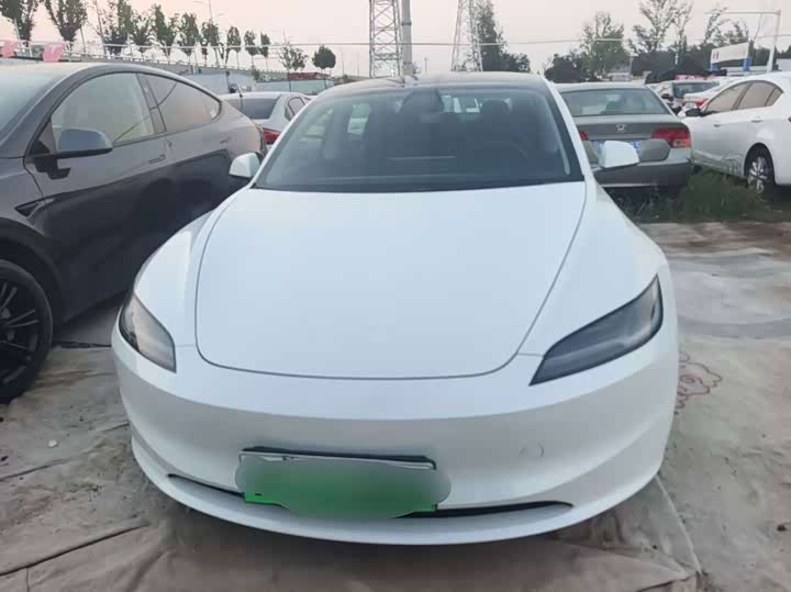 Tesla Model 3, 2025 — фото 2 из 9