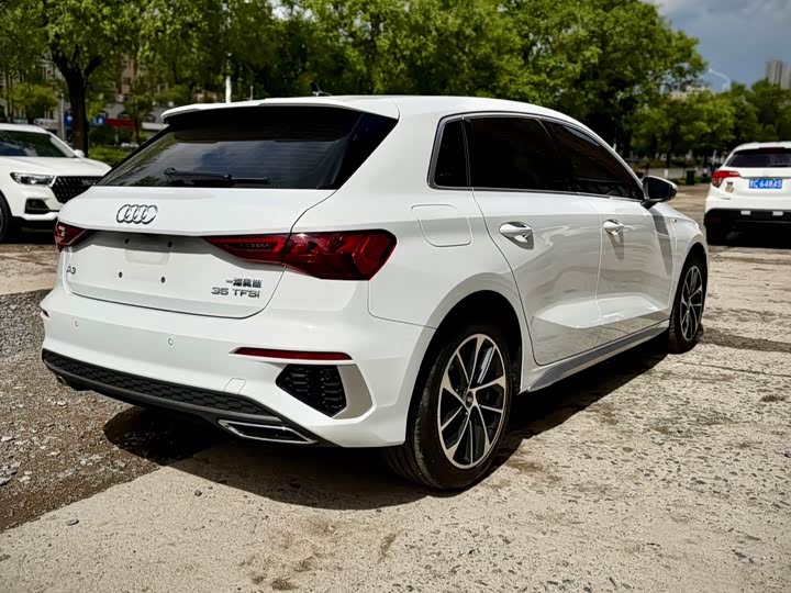 Audi A3, 2023 — фото 6 из 9