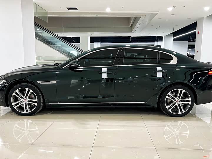 Jaguar XE L, 2023 — фото 4 из 9