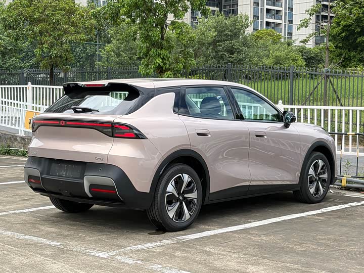 Changan Qiyuan (Nevo) Q05, 2025 — фото 4 из 9