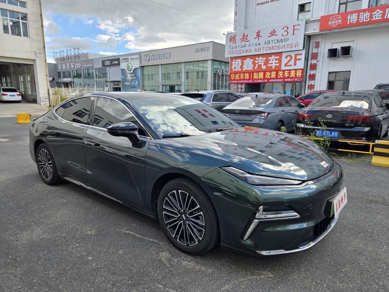 Geely Galaxy Starshine 8 EM-i, 2025 — фото 3 из 12