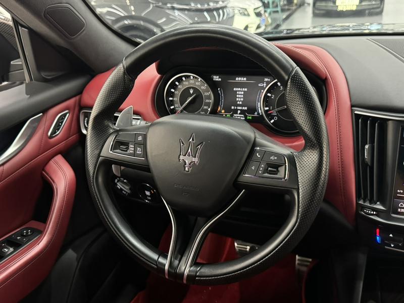 Maserati Levante, 2021 — фото 9 из 12