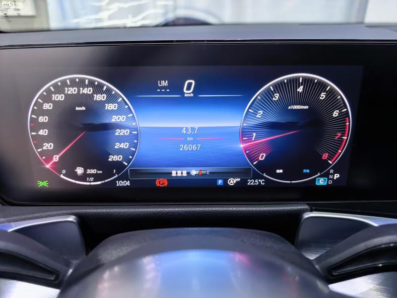 Mercedes-Benz GLB-Class, 2025 — фото 9 из 12