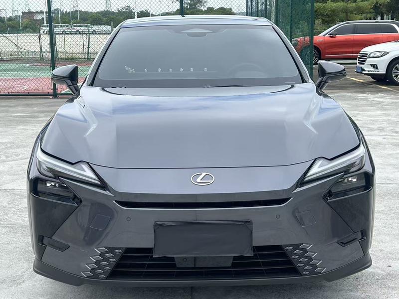 Lexus ES, 2026 — фото 2 из 10