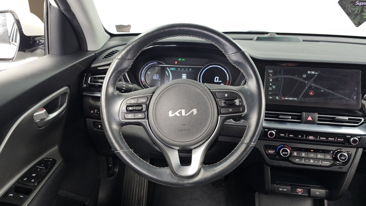 Kia Niro, 2022 — фото 12 из 12