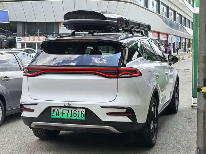 BYD Tang Hybrid/EV, 2023 — фото 4 из 9