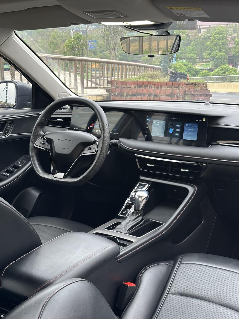 Roewe i5, 2023 — фото 7 из 9
