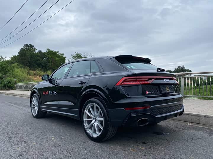 Audi RS Q8, 2025 — фото 3 из 9
