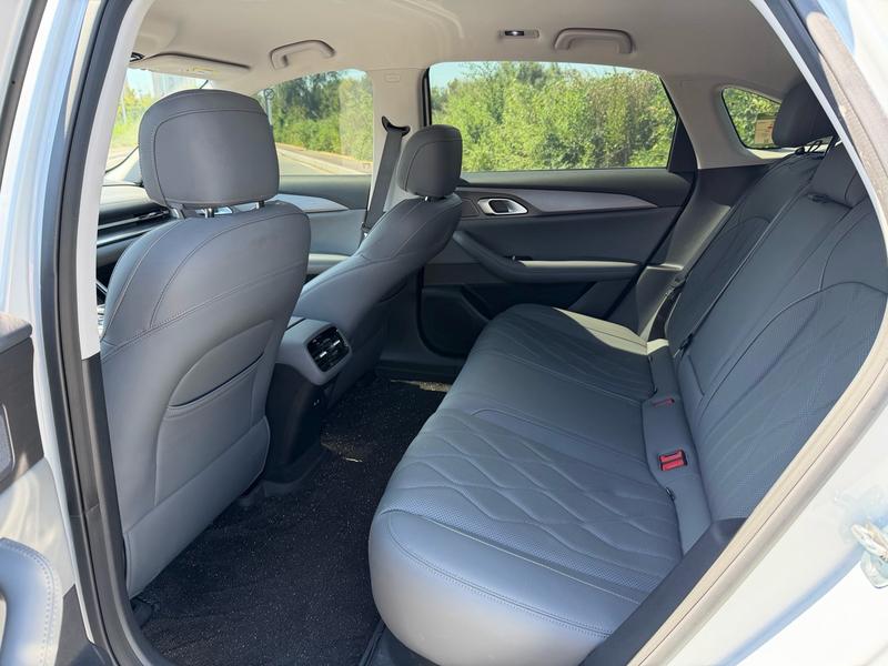 Geely Galaxy A7, 2026 — фото 9 из 10
