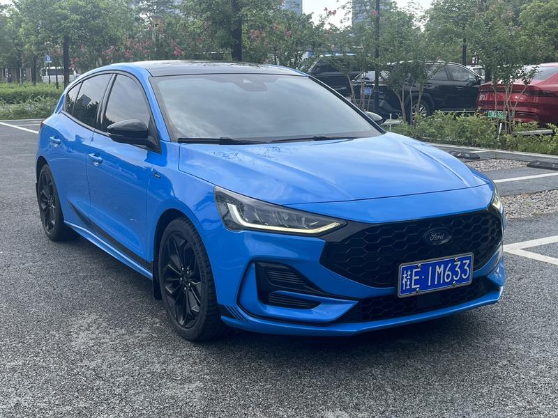 Ford Focus, 2022 — фото 3 из 12