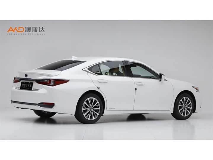 Lexus ES, 2022 — фото 3 из 9