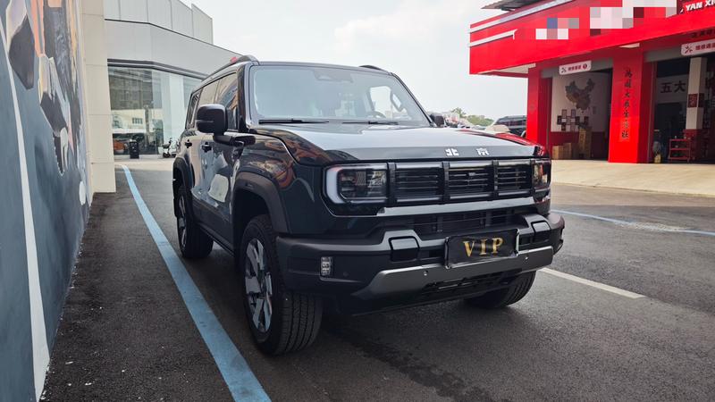 BAIC Beijing BJ40 Hybrid, 2025 — фото 3 из 12