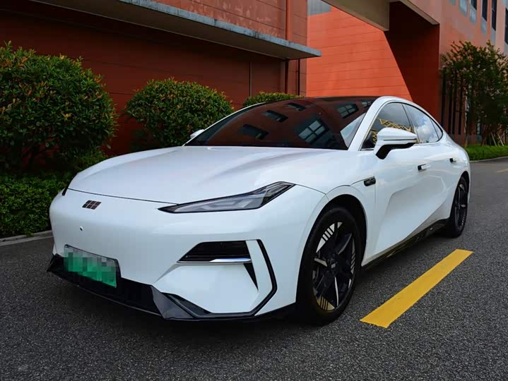 Geely Galaxy E8, 2024 — купить в Воронеже под ключ