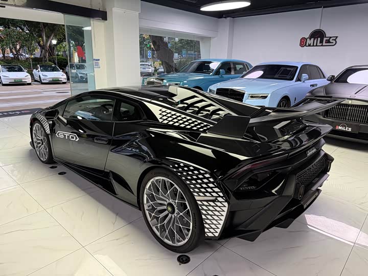 Lamborghini Huracán, 2022 — фото 3 из 7