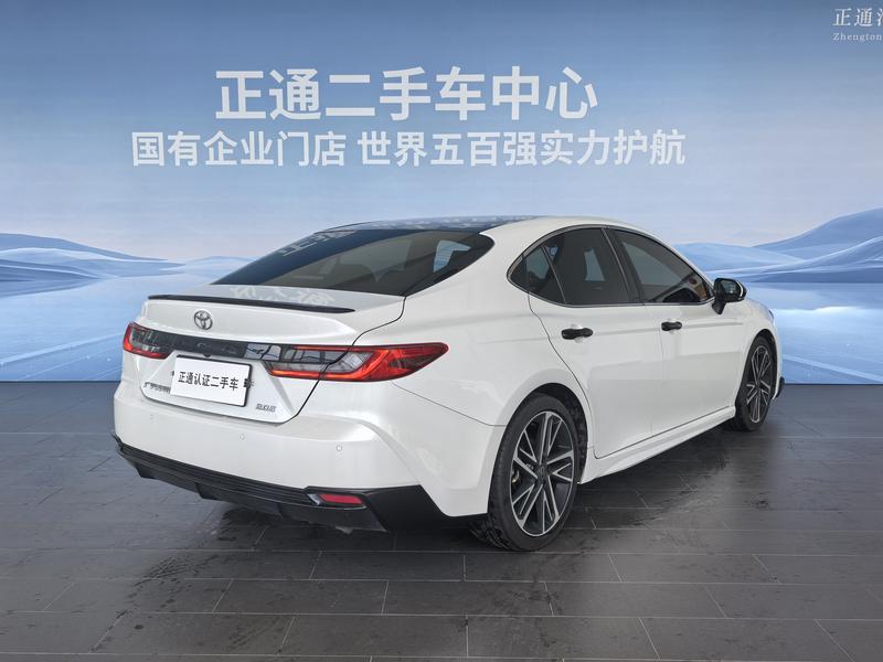 Toyota Camry, 2024 — фото 6 из 12