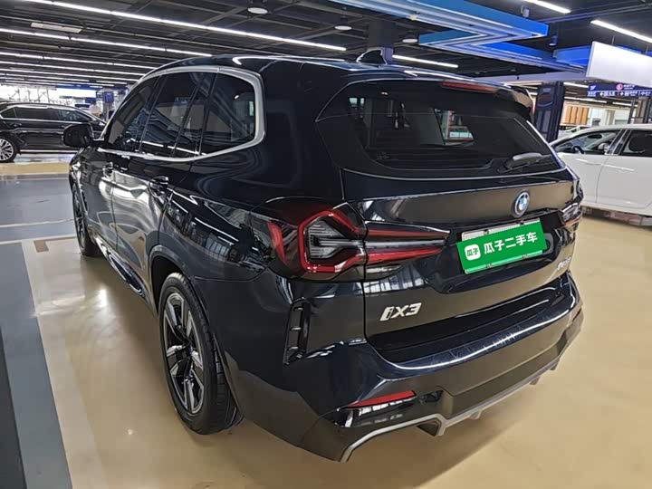 BMW iX3, 2022 — фото 5 из 9