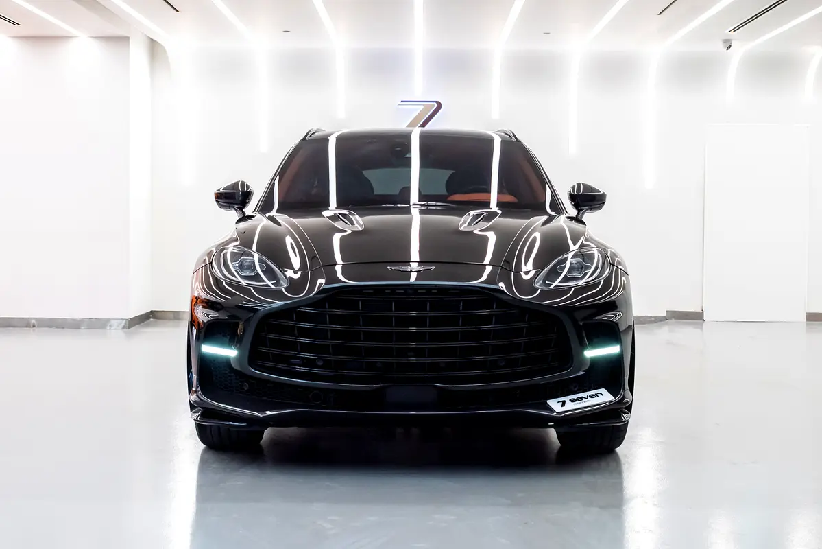 Aston Martin DBX, 2023