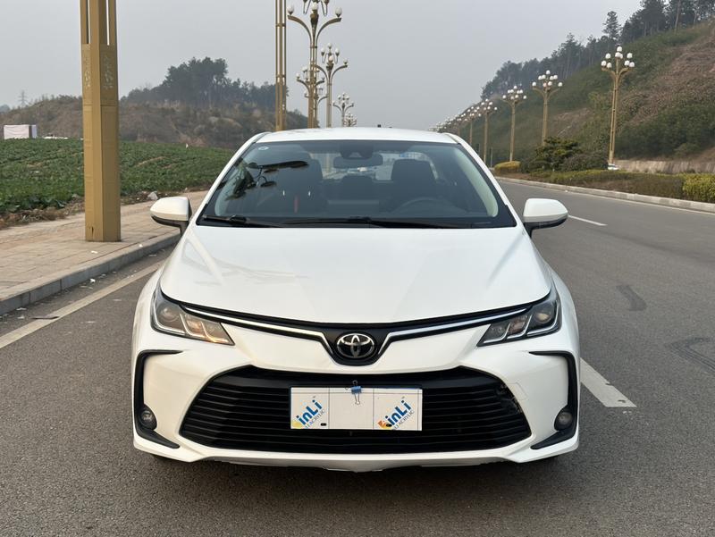 Toyota Corolla, 2022 — фото 2 из 10