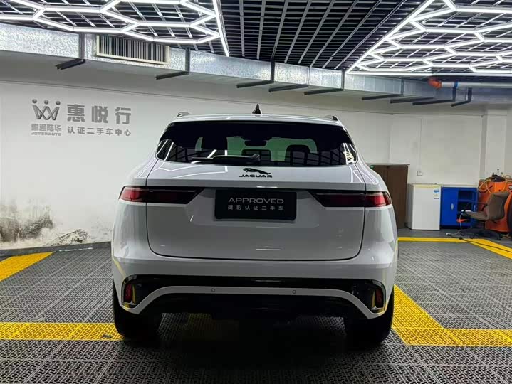 Jaguar F-Pace, 2023 — фото 4 из 9