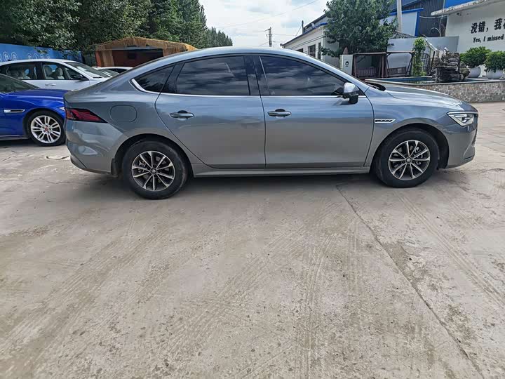 BYD Qin Plus, 2024 — фото 7 из 9