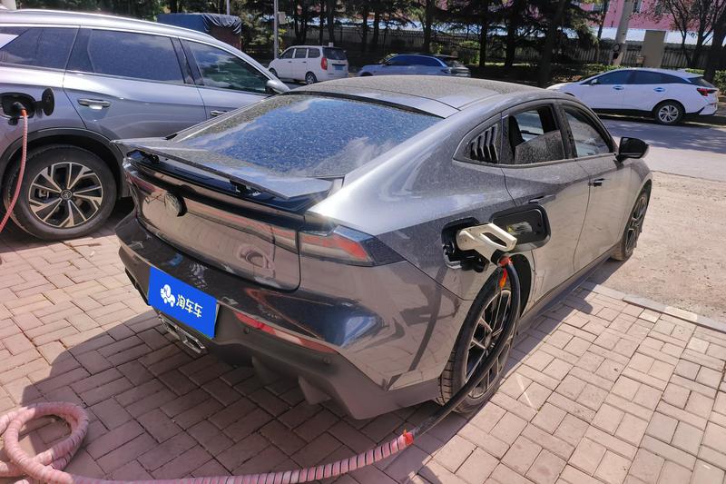Changan UNI-V Hybrid, 2024 — фото 3 из 11