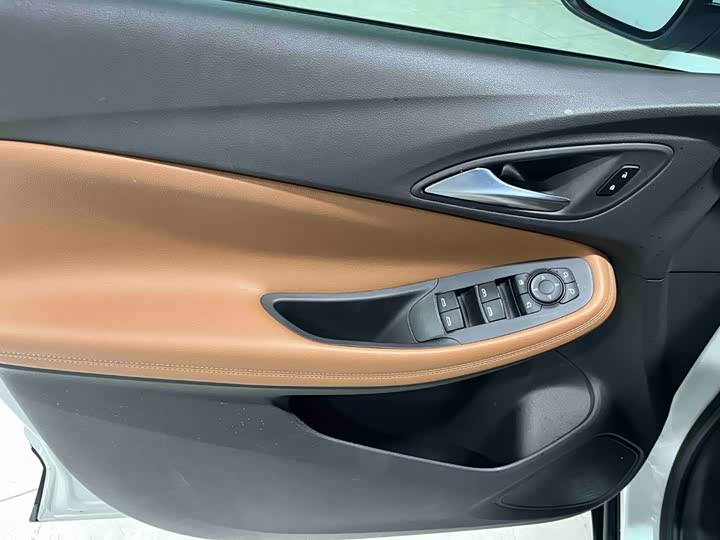 Buick Encore GX, 2022 — фото 9 из 9