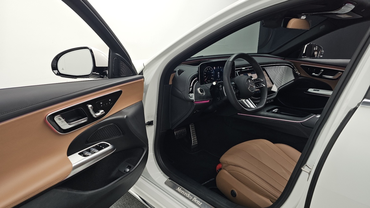 Mercedes-Benz E-Class, 2025 — фото 9 из 12
