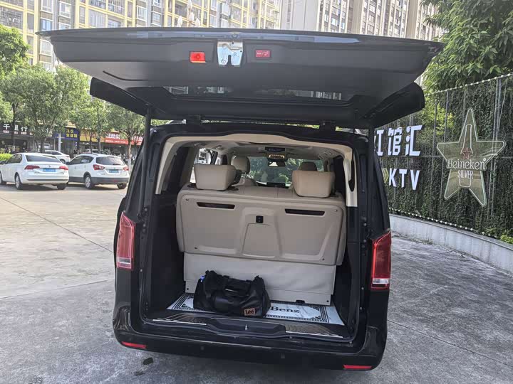 Mercedes-Benz V-Class, 2021 — фото 3 из 9