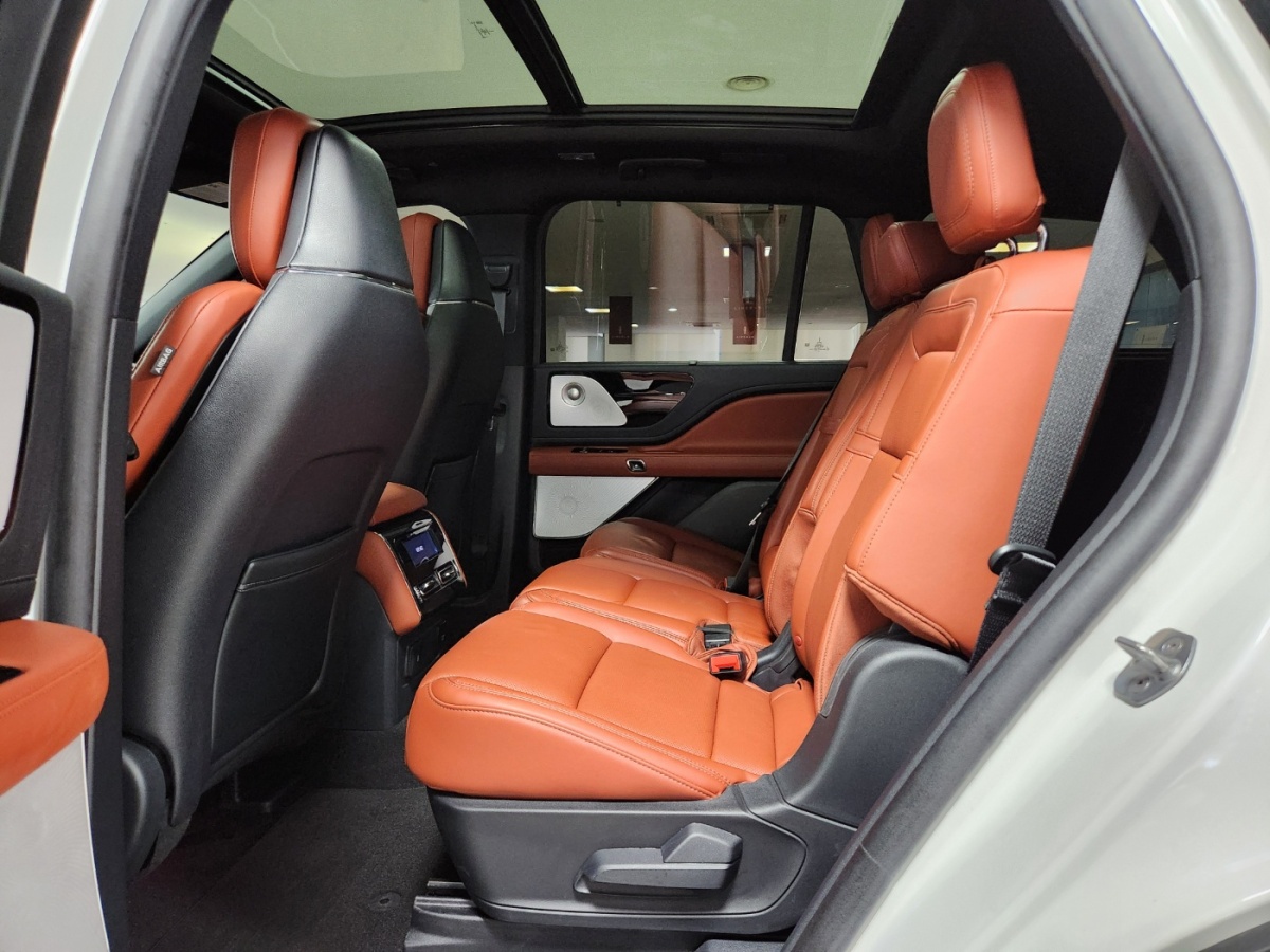 Lincoln Aviator, 2024 — фото 10 из 12