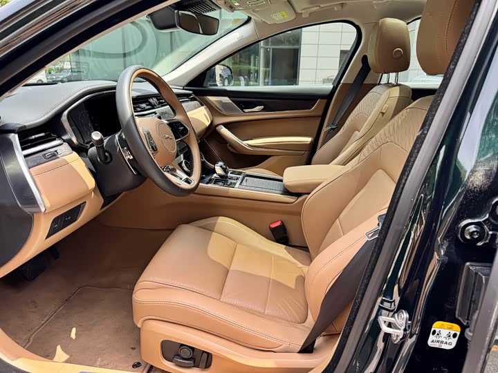 Jaguar XF L, 2025 — фото 9 из 9