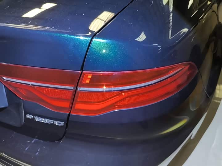 Jaguar XE L, 2022 — фото 8 из 9