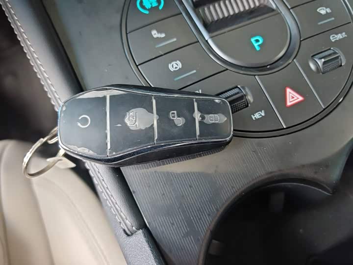 BYD Seal 06 Hybrid/EV, 2024 — фото 9 из 9