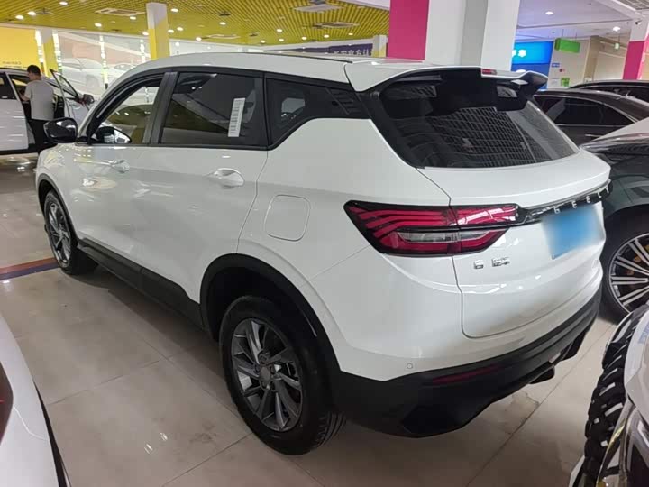 Geely Coolray, 2025 — фото 5 из 9