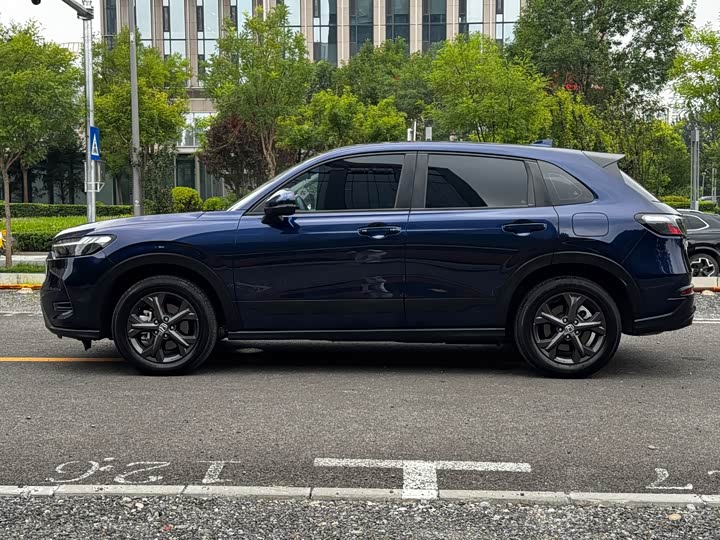 Honda HR-V, 2023 — фото 7 из 9