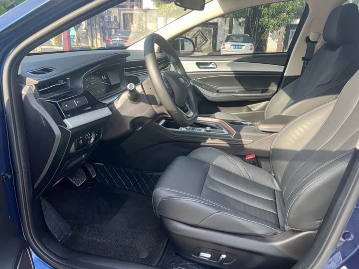Chery Omoda S5 (Arrizo 5 Plus), 2022 — фото 7 из 9