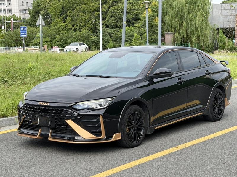 Dongfeng Aeolus Yixuan Max, 2022 — купить в Воронеже под ключ